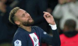 梅西内马尔赛后拥抱