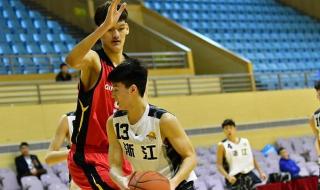 16岁高中生身高2米31